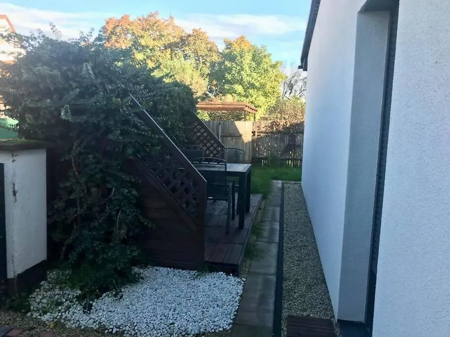 Bezauberndes Gaestehaus Mit Terrasse Nürnberg Apartment