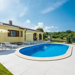 Carmela , Labin (Istria) Kroatien